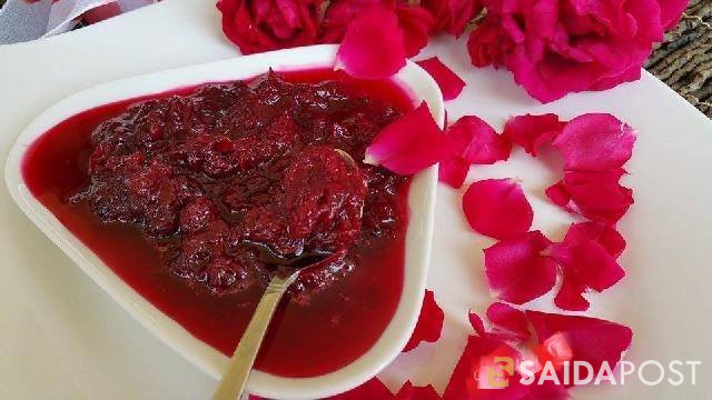 منعرف في ماء الورد بس سامعين شي عن مربى الورد